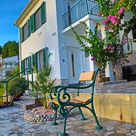 Haus am Meer, hotel u gradu Brist