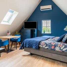 B&B Studio Bij Zee, hotel in Stellendam