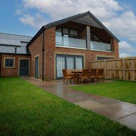 Northumberland Luxury Stays - The Gavel, hotel in West Chevington