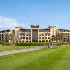 VOGO Abu Dhabi Golf Resort & Spa، فندق في أبوظبي