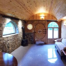 Shire Suite at White Lotus Eco Spa retreat、Stanardsvilleのホテル