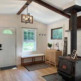 Chalet 86 - 3 Minutes From Whiteface Mountain, Hotel in Wilmington