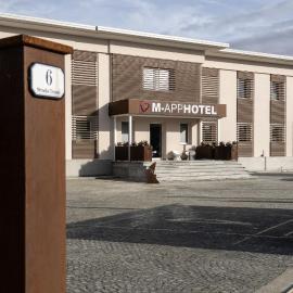 M-APPHOTEL, hotel v destinácii Benna