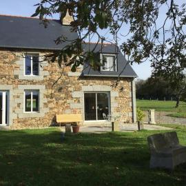 Maison chic proche du Mont Saint Michel, hotel a Marcilly