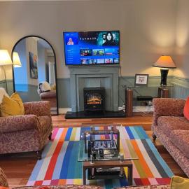 No 10 Bridge Street - Town Centre Apartment، فندق في ويستبورت
