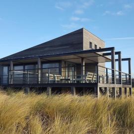 Villa 19 – Golden Tide | For 4 guests directly by the beach