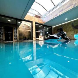 Nassali - Luxurious Beachfront Villa with Private Pool, hotel in Casablanca