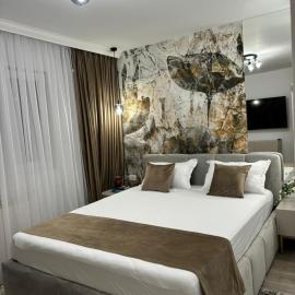 Est One Apartament 2 camere semidecomandat