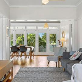 Location, Location, Location ! The Light House Cottage Narooma