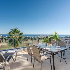 Viesnīca 26 Front row penthouse golf and sea views Manilva Duquesa Andalusia pilsētā Manilva