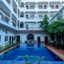 Golden Bakong Boutique