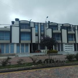 Hospedaje en casa familia, hotel sa Tunja