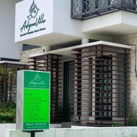 AdyneVille, hotel i Malang