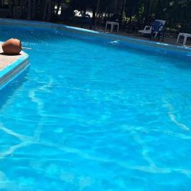 Apartamento pisó 1 parqueo, piscina, terraza y más, hotel in Azua de Compostela