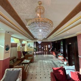 Safari Hotel, готель у місті Нізва