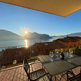 Casa Ole Swimming Pool and Lake View - Larihome A42, hotel di San Siro