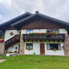 Casa Dolores, hotel in Padola