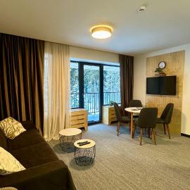 Forest View Apartment near Ski Lift
