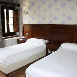 Hotel Rural El Reundu, hotel Campomanesben
