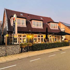 Hotel Café Restaurant Heineke、ロースドレヒトのホテル