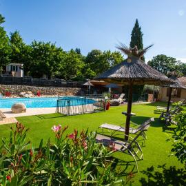 Camping Ushuaïa Villages Les Cruses, хотел в Ribes