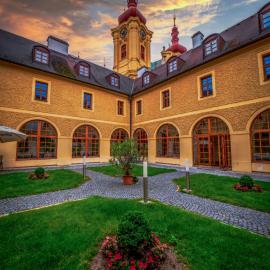 Klášter Hejnice - vzdělávací, konferenční a poutní dům, hotell i Hejnice
