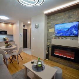 Golden Diamond - Zlatibor - Titova vila、Palisadのホテル