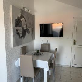 Apartmani Filip, hotel in Podaca