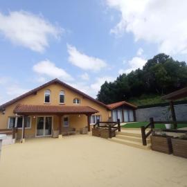 La casa de Cristina, Casa de campo para 30 personas