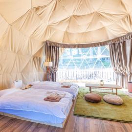 THE GLAMPING PLAZA アルプスBASE, hotell i Iijima