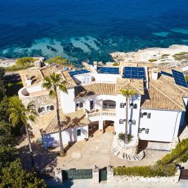 Villa Luna Suites, hotel v destinaci Llucmajor