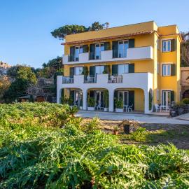 B&B La Vigna - Ischia Ponte, hotel en Ischia Town