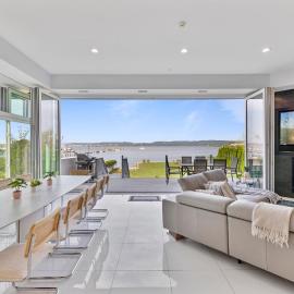 Piermont Waterfront Villa with Hot Tub, hotel din Piermont