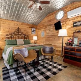 #8 The Cabin, hotel a New Braunfels