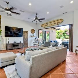 Walk To The Beach - Outdoor Dining - Spacious