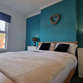 Cosy home perfect for families and contractors with free parking, hotel in Darlington