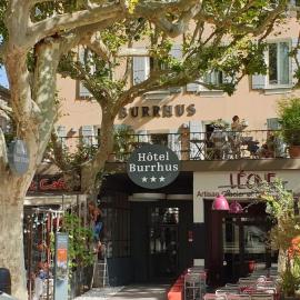 Viesnīca Hotel Burrhus pilsētā Vezonlaromēna