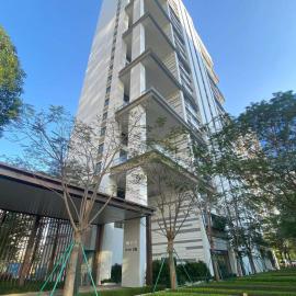 Rho Hotel柔居Shenzhen World Exhibition and Convention Center Qianhai Snow World, hotel di Bao'an