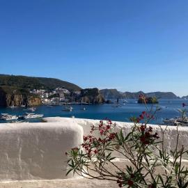 Specchio Marino, hotel u gradu Ponca