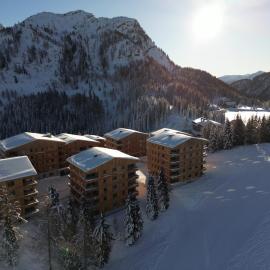 Wohnfühl-Apartment "Bergkristall 08" im Almresort Sonnenalpe Nassfeld, hotel a Hermagor