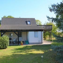 Ruhiges, sehr schönes Haus/Grundstück in Elbnähe.