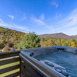 Bluff Mountain Retreat, Hotel in West Jefferson