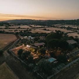 Bibbia- Tenuta di Campagna، فندق في بالاتسولو أكريدي