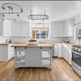 Sunny Beach House of Olde Town Arvada