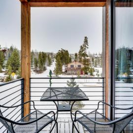 2 Mi to RMNP: Mtn-View Grand Lake Loft!