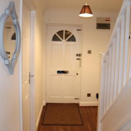 Dove's Place in historic Rochester with Parking, hotel in Strood