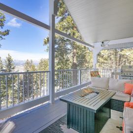 Pagosa Springs Family Retreat w/ Game Room & Views, hotel in Pagosa Springs