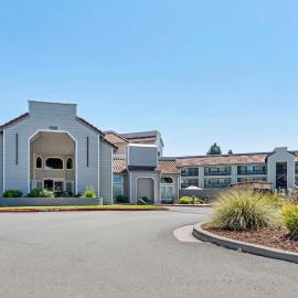 Country Inn & Suites by Radisson, Vallejo Napa Valley, CA, hotel u gradu Valejo