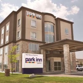 Park Inn by Radisson Brampton, ON, hotel a Brampton
