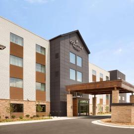 Country Inn & Suites by Radisson Asheville River Arts District, отель в городе Ашвилл